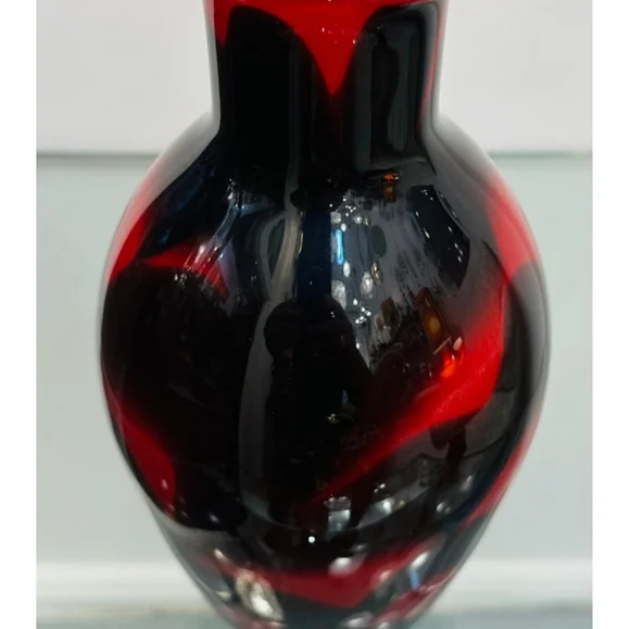 Vintage 1950s Murano Hand-Blown Red & Black Art Glass Vase – 9.5